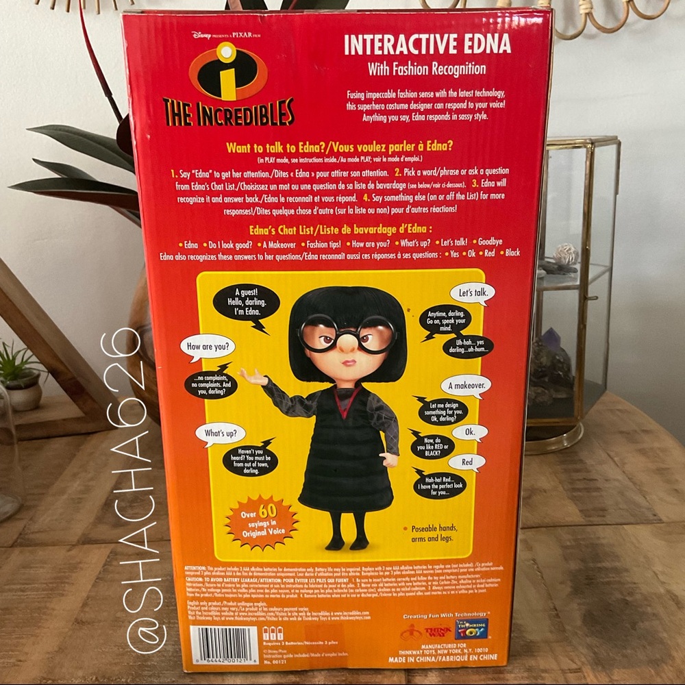 The Incredibles Interactive Edna Mode Doll - Picture 3 of 4